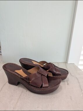 Born Dark Brown Leather 3" Wedge Sandals Women's Size 7